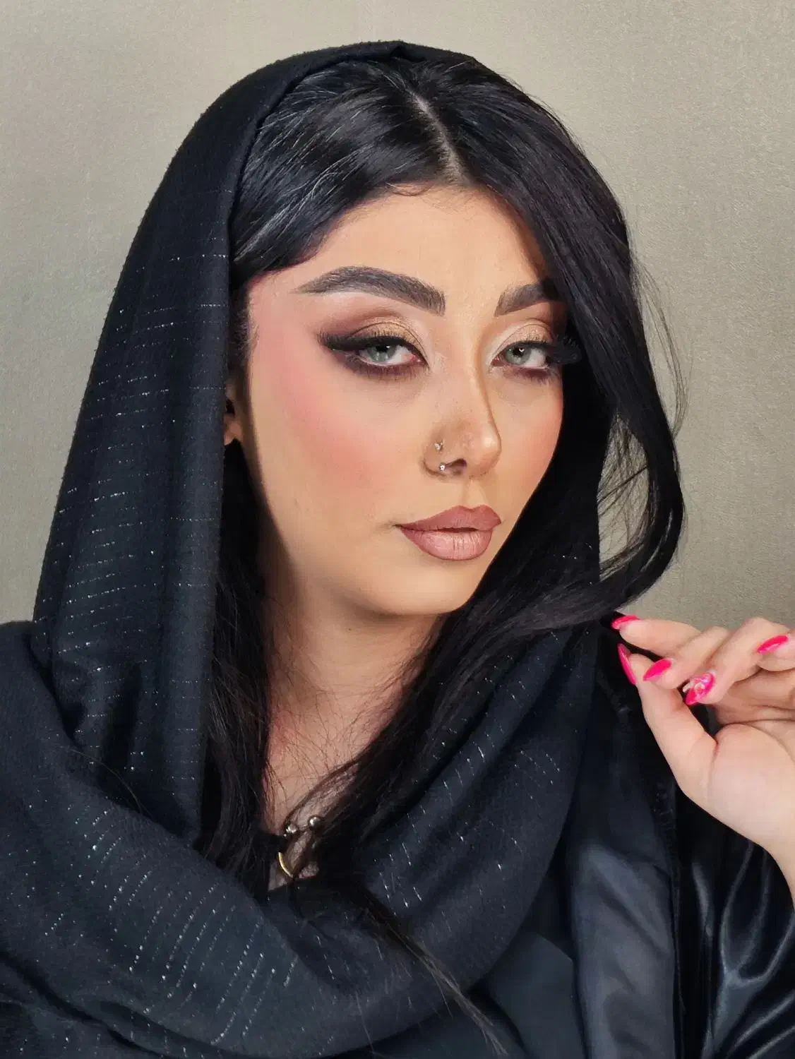 انجام تخصصی میکاپ لایت ومدیوم|خدمات آرایشگری و زیبایی|محمدشهر, شهرک چمران|دیوار