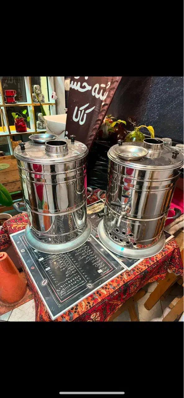 یک عدد سماور ذغالی|سماور، چایساز، قهوهساز|رشت, رشتیان|دیوار