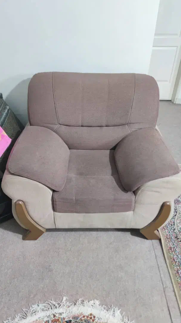 مبل۷نفره و۴عددپاف سالم|مبلمان خانگی و میز عسلی|تهران, سلیمانی|دیوار