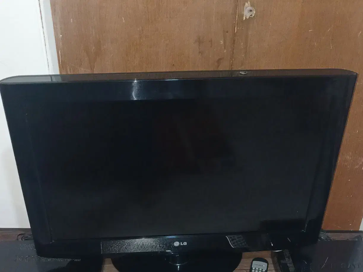 تلویزیون ال سی دی 32 ال جی|تلویزیون و پروژکتور|پاکدشت, پاکدشت (مامازند)|دیوار