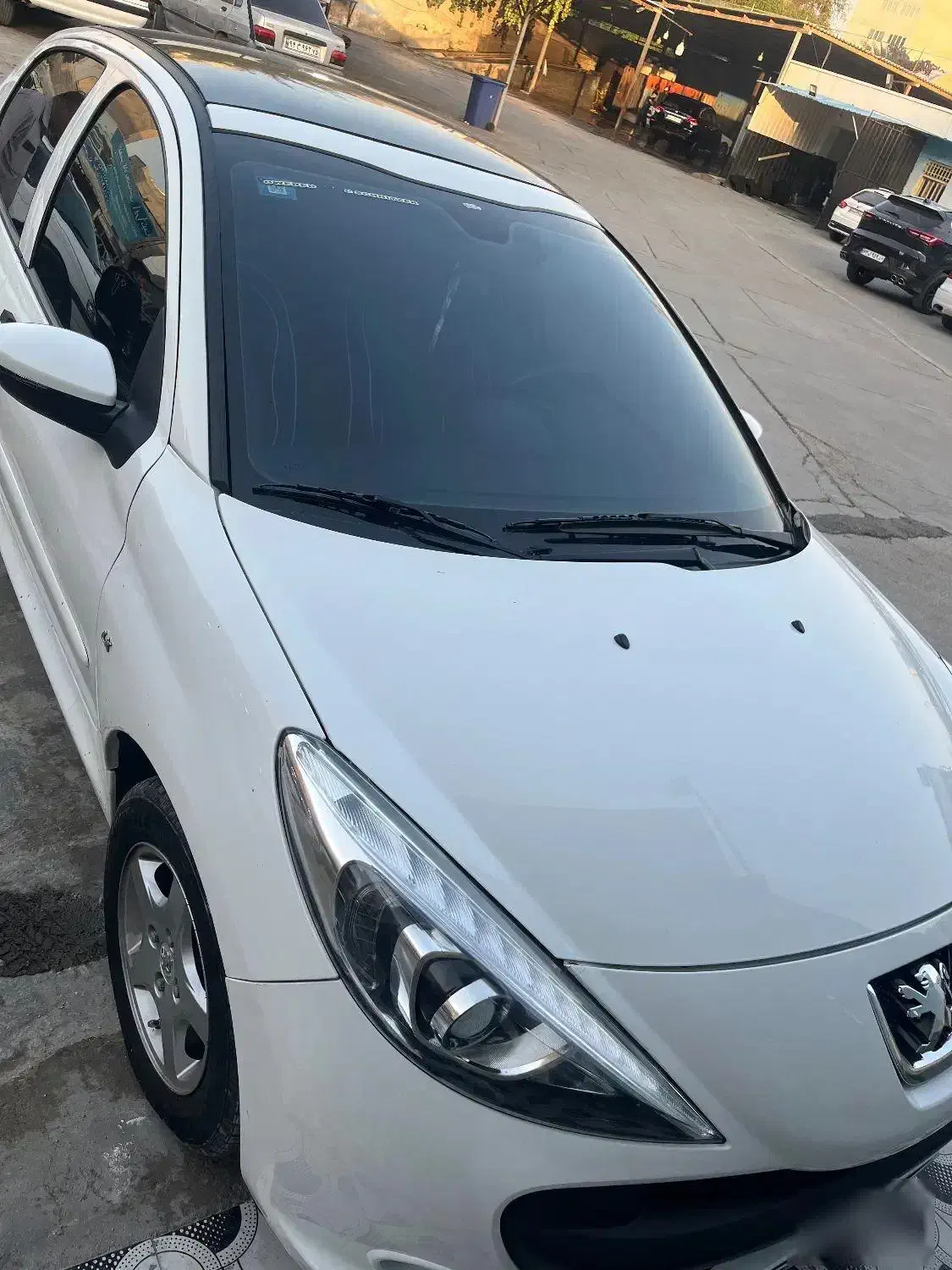 207سفید|خودرو سواری و وانت|بندرعباس, |دیوار