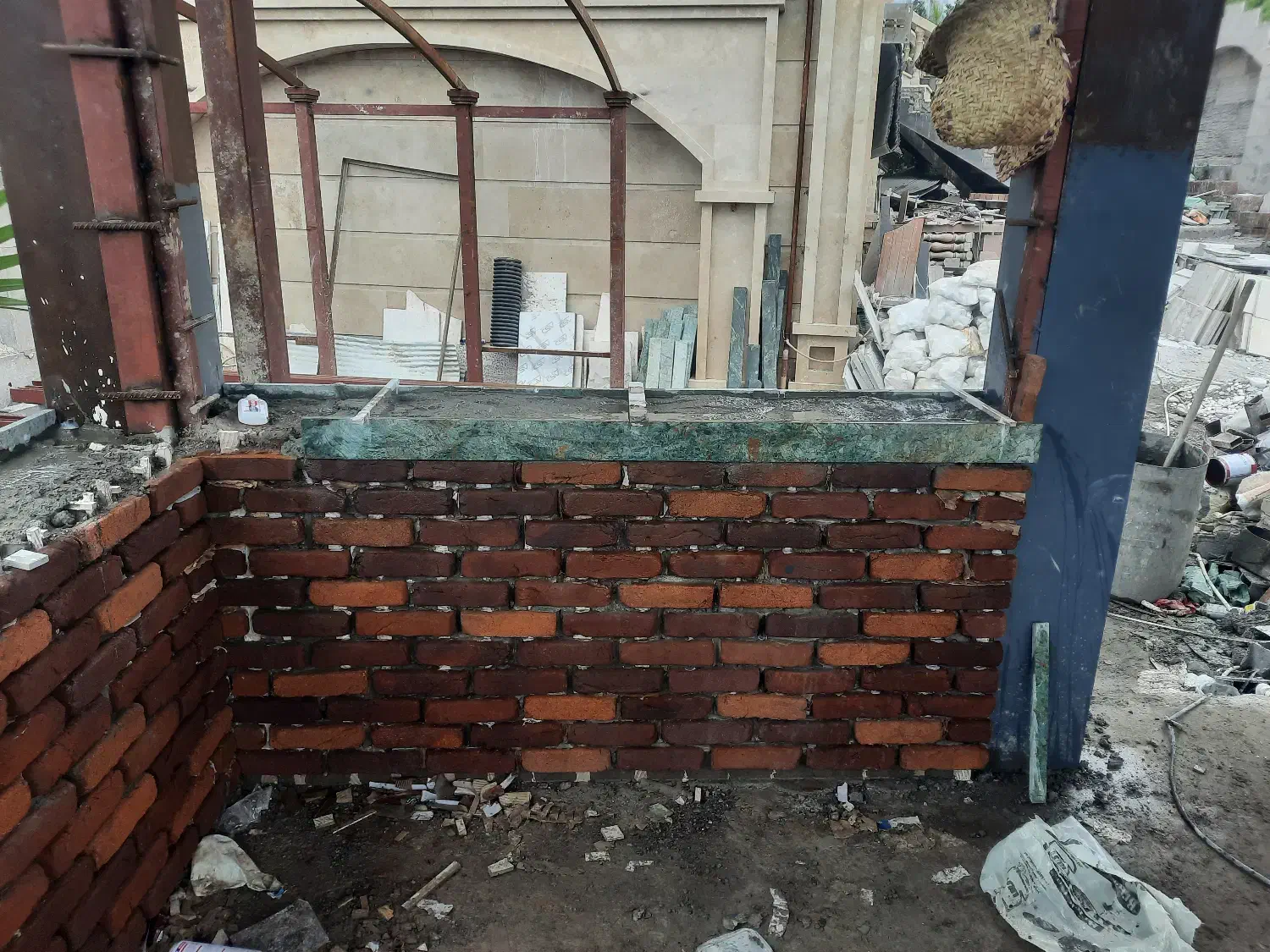 محوطه سازی ، سنگکاری ، کاشیکاری ، رومی ،مدرن|خدمات پیشه و مهارت|لاهیجان, رجایی|دیوار