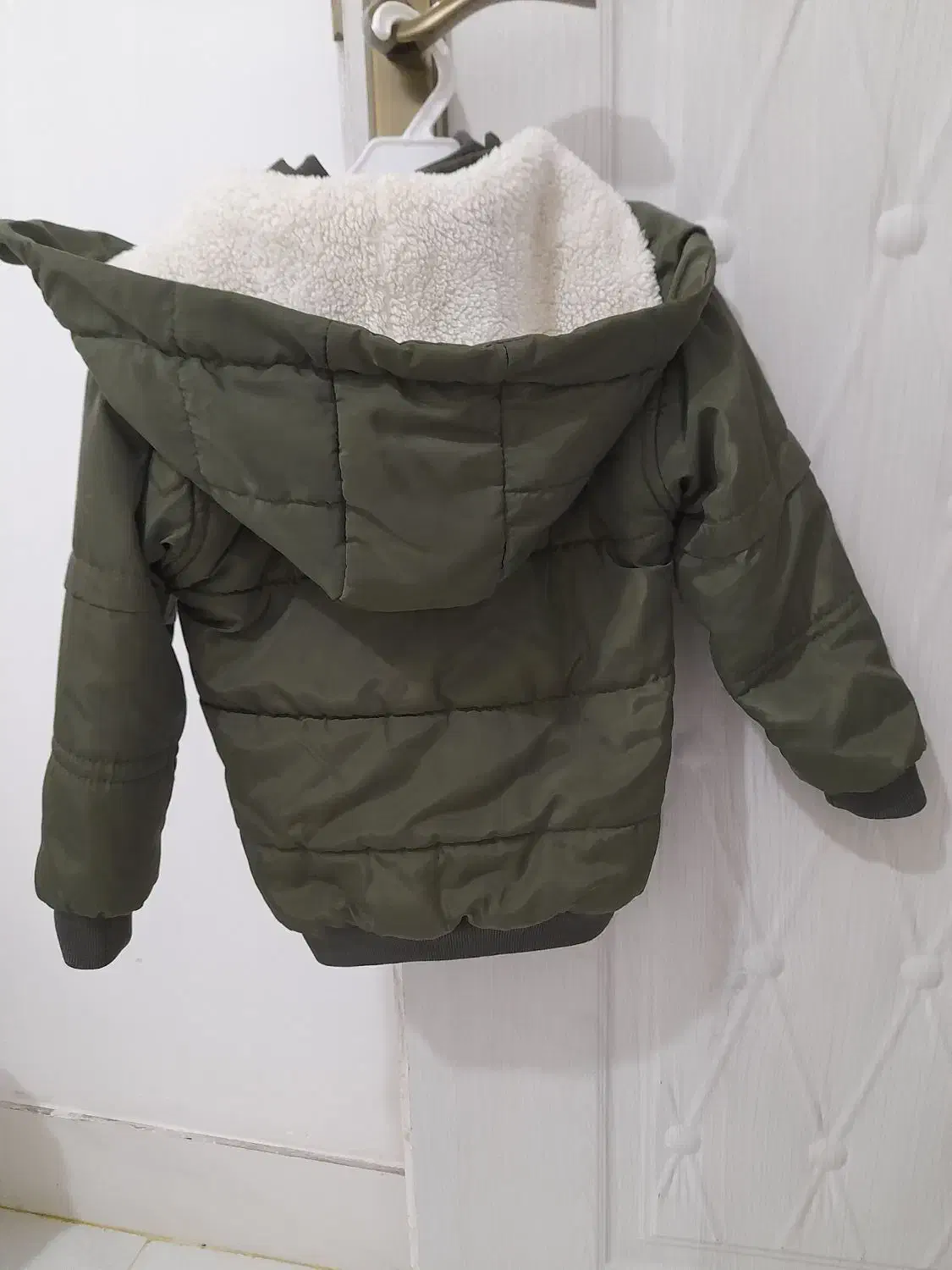 کاپشن درحد نو|لباس|تربت جام, باغ سنگان سفلی|دیوار