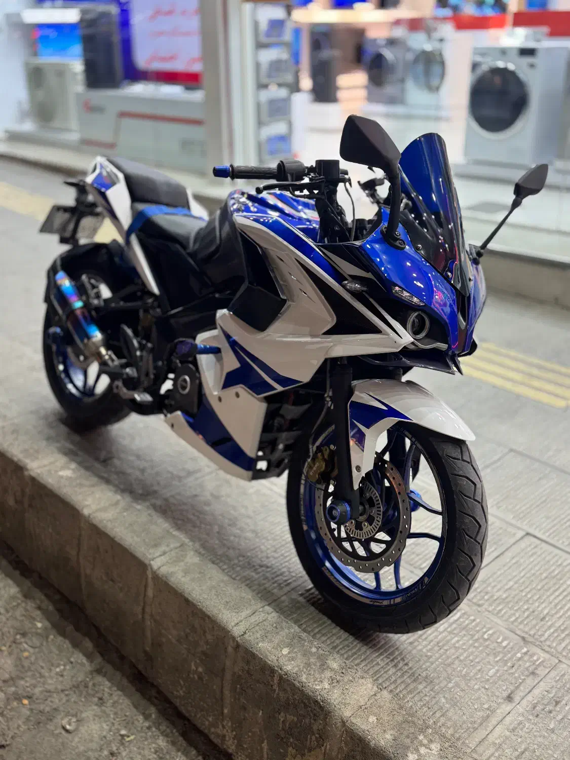 موتور ۲۰۰ مدل ۱۴۰۰|موتورسیکلت|ارومیه, |دیوار