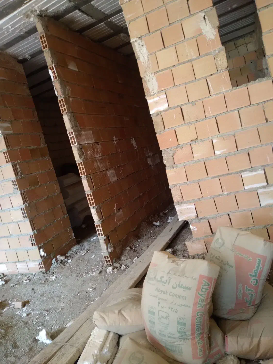 بنای کاشیکاری وجوشکاری|خدمات پیشه و مهارت|نظرآباد, رسالت|دیوار