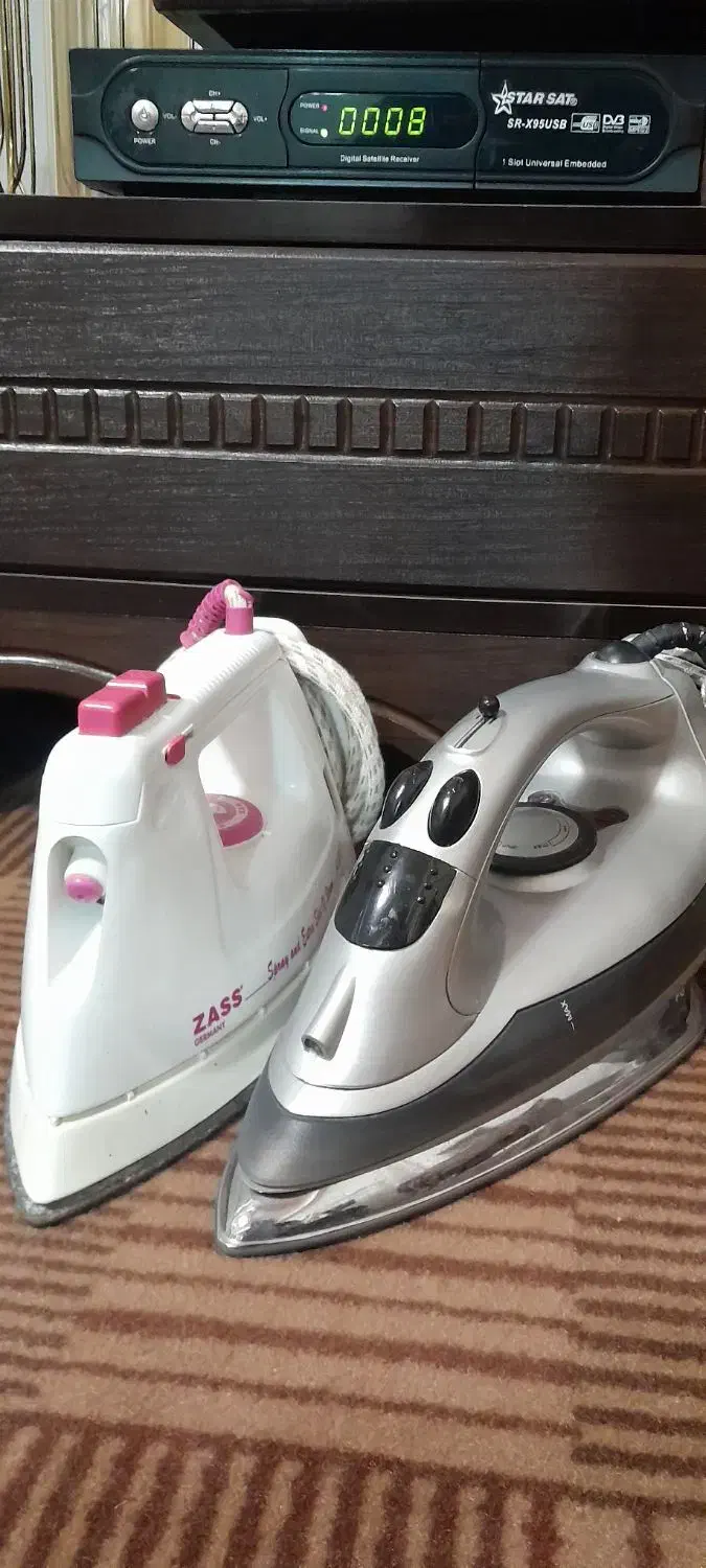 ۲ عدد. اتو لباس|اتو و لوازم اتو|رشت, انصاری|دیوار