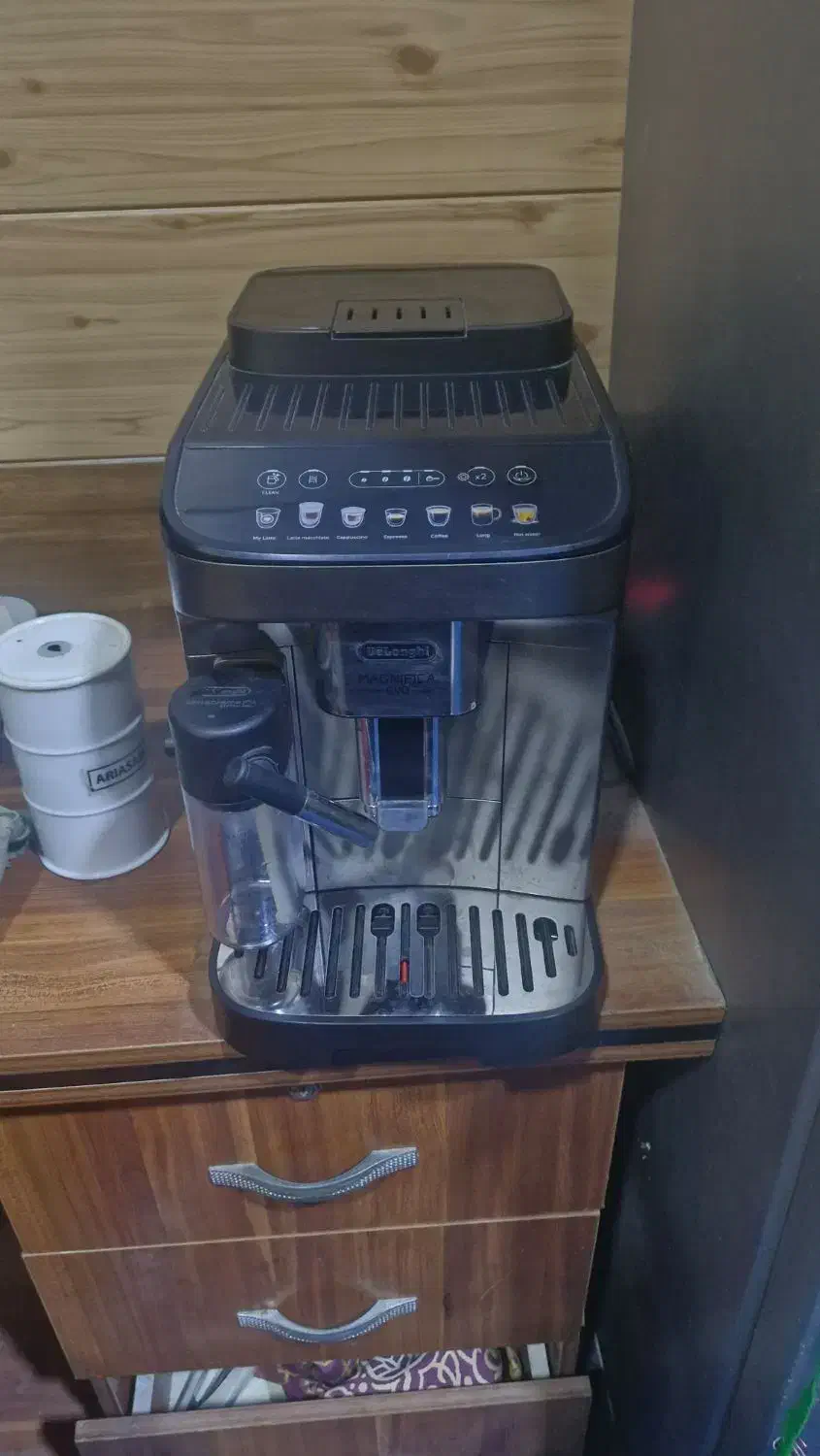 دو دستگاه اسپرسوساز دلونگی.تمام اتومات.معمولی|سماور، چای‌ساز، قهوه‌ساز|اندیشه, اندیشه فاز ۳|دیوار