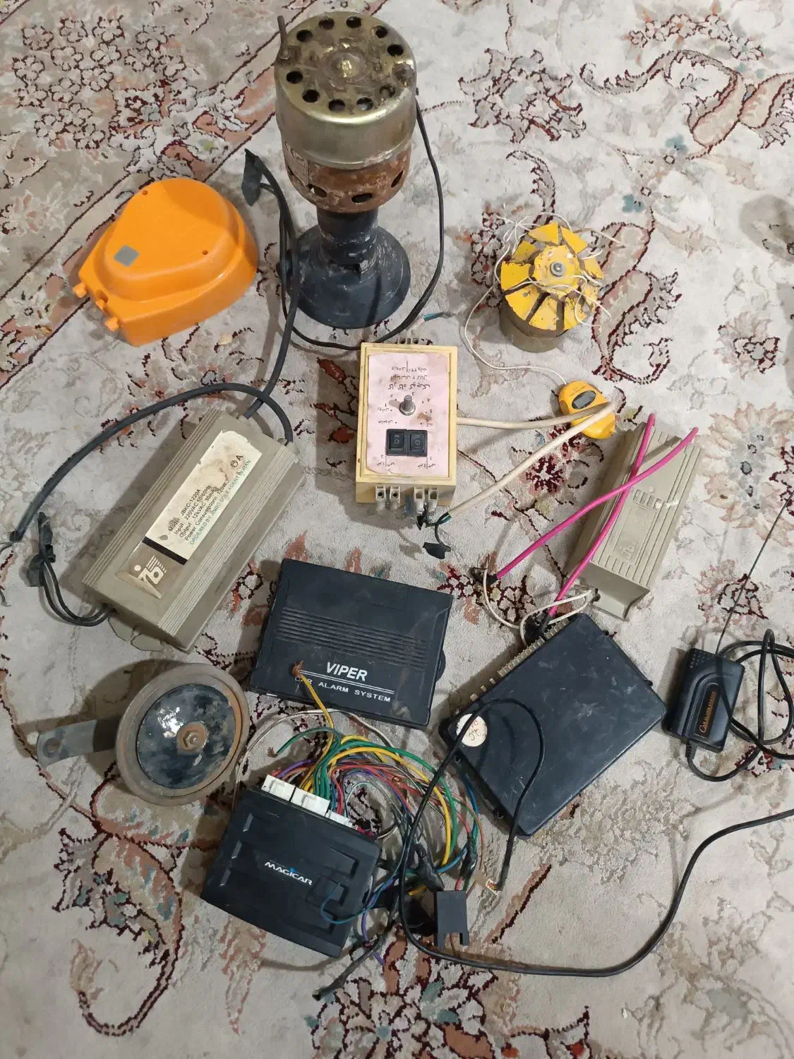 دزدگیر پمپ کولر تلفن بوق|قطعات یدکی و لوازم جانبی|مشهد, شهید رضوی|دیوار