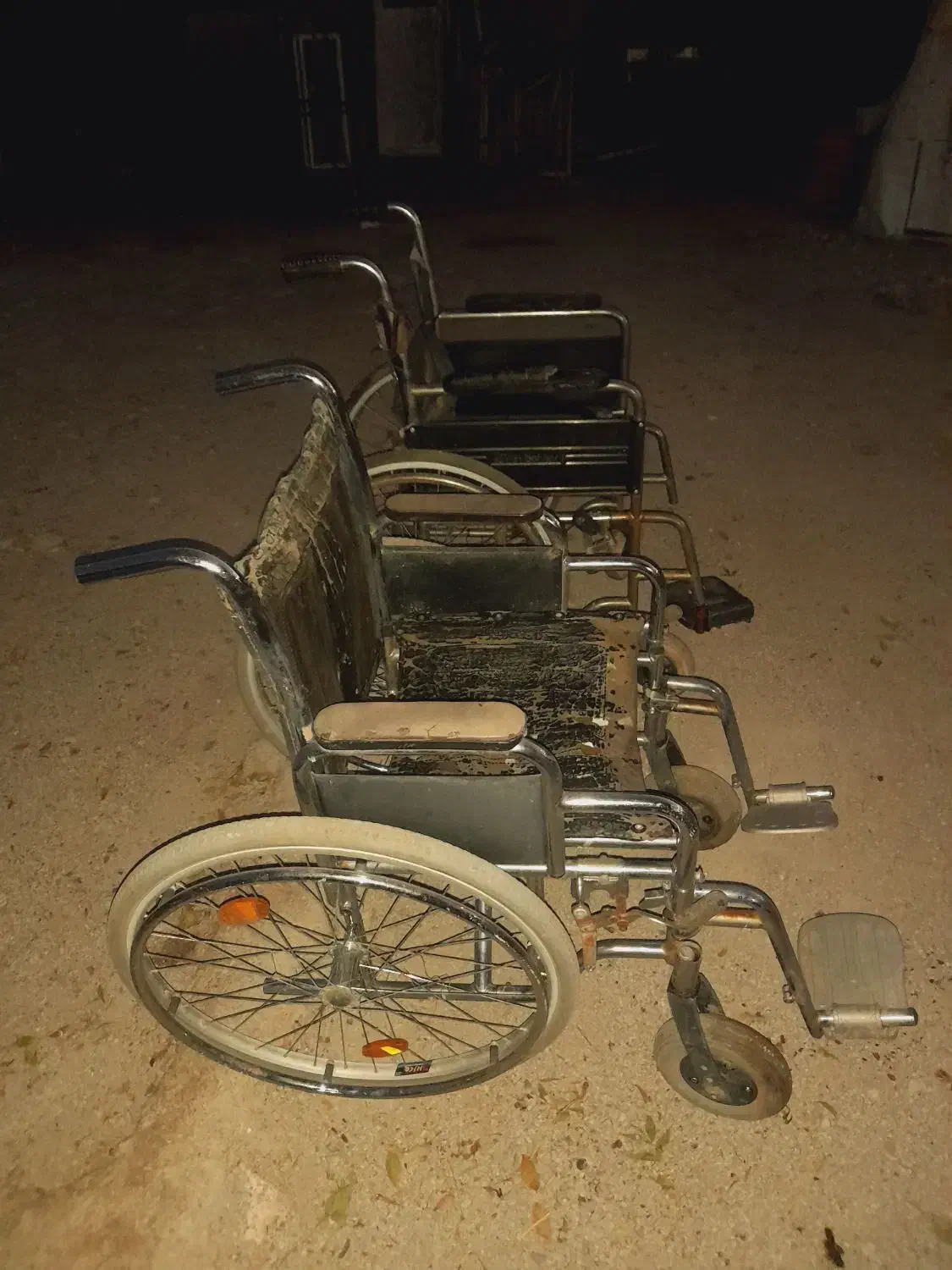 ویلچر|پزشکی|زرنه, |دیوار