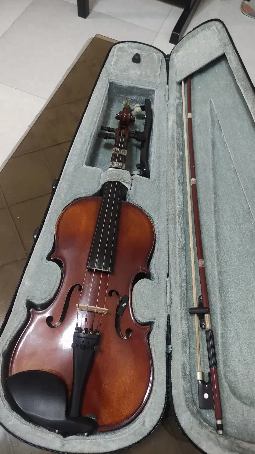 فروش ویولن تی اف مدل ۱۴۲ سایز ۴/۴|ویولن|آبادان, |دیوار