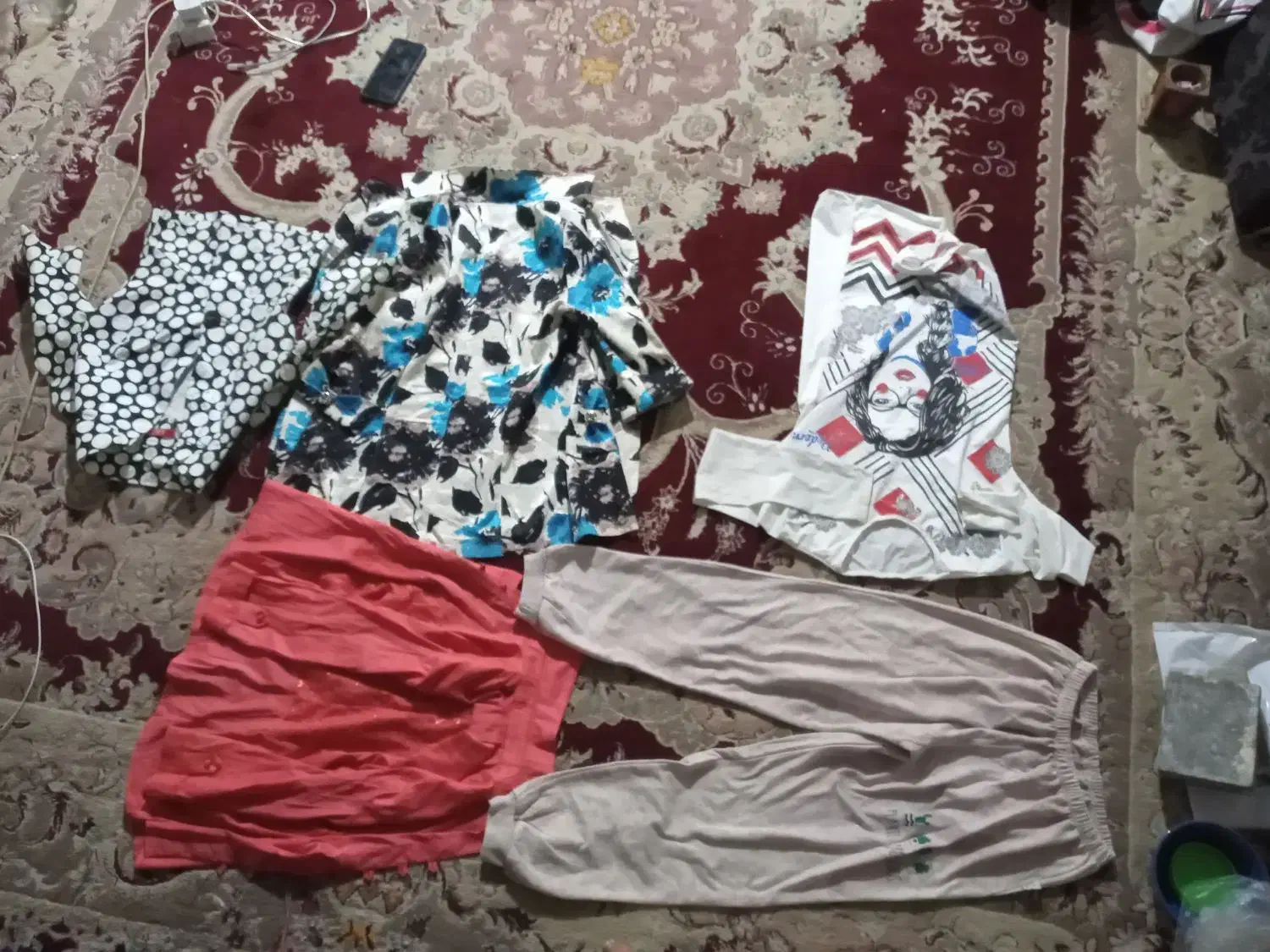 مانتو|لباس|کرمانشاه, |دیوار