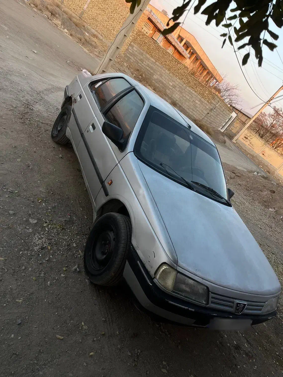 پژو ۴۰۵ نقره ای مدل ۱۳۸۵|خودرو سواری و وانت|بافت, |دیوار