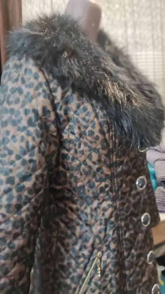 پالتو|لباس|گلبهار, شهر جدید گلبهار|دیوار