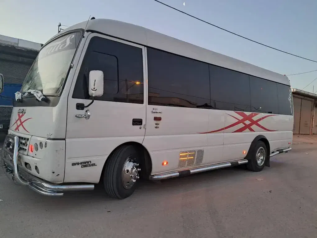 دو دستگاه مینی بوس هیوندا و ایسوز|خودرو سنگین|کرمانشاه, |دیوار