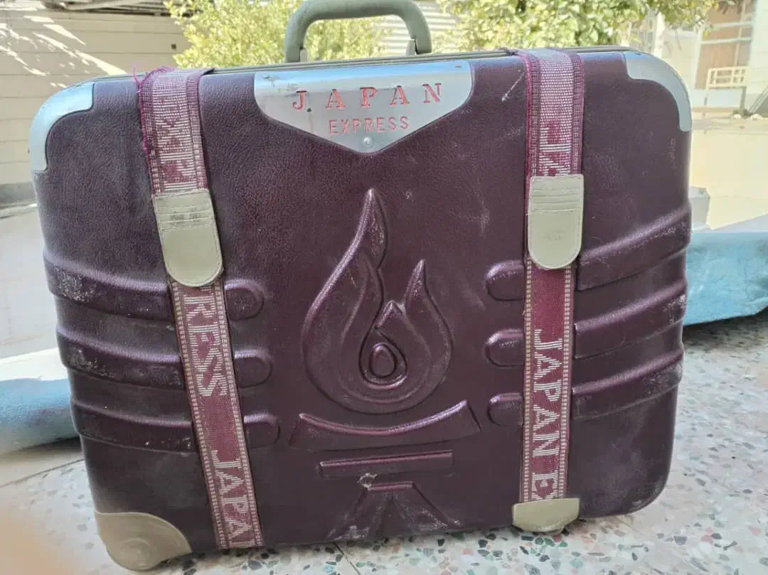 چمدان کوچک وبزرگ رنگ طوسی وزرشکی|کیف، کفش، کمربند|مرودشت, سهلآباد|دیوار