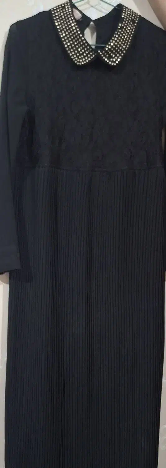 پیراهن مشکی مجلسی|لباس|بافت, |دیوار