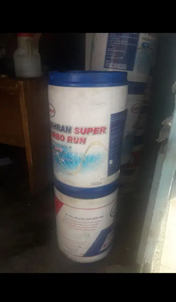 گالن ۲۰ لیتری|ظروف نگهدارنده، پلاستیکی، یک‌بارمصرف|قائن, |دیوار