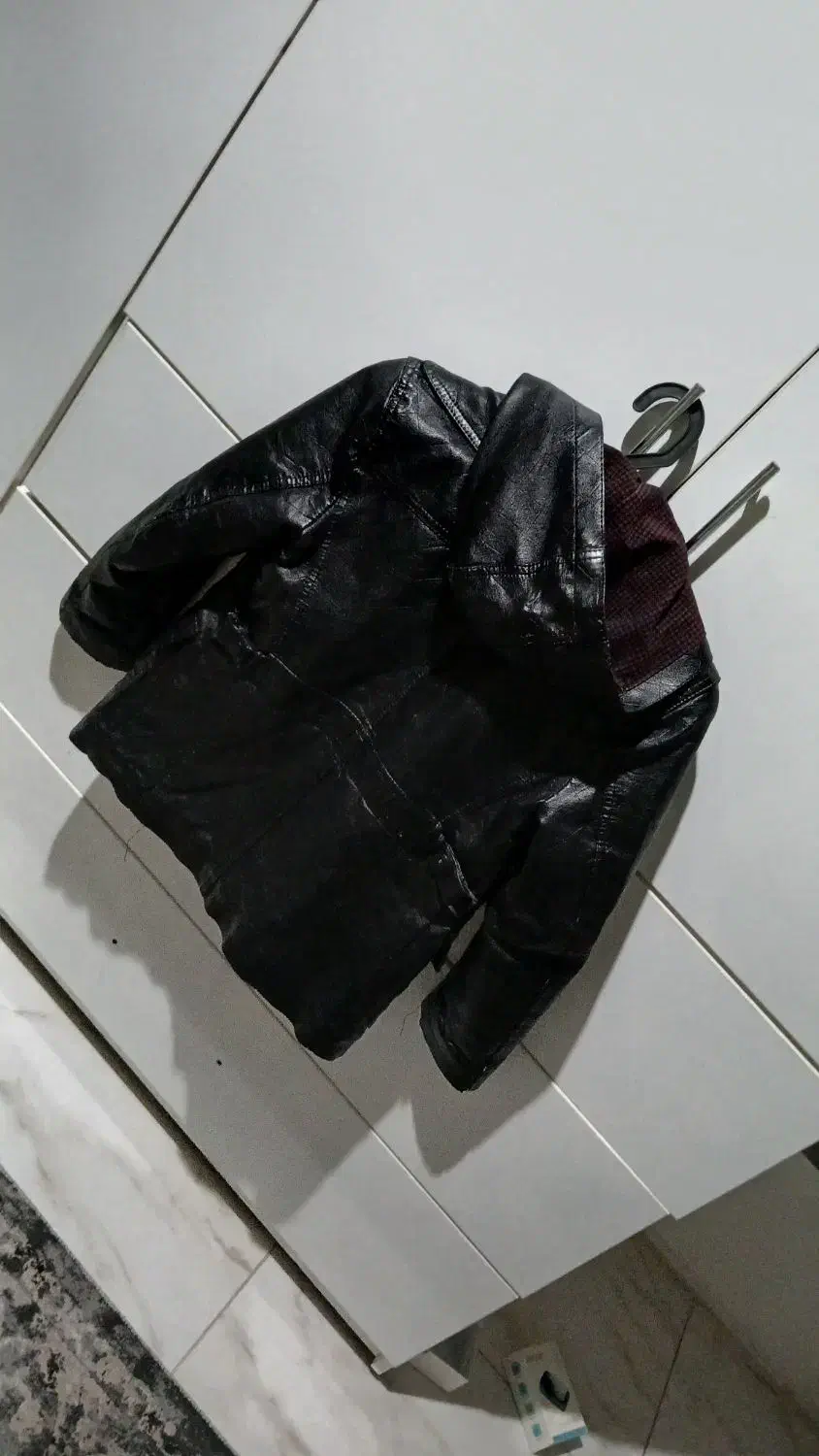 کت چرم پسرانه و سیوشرت های دخترانه جین|لباس|کرمانشاه, |دیوار