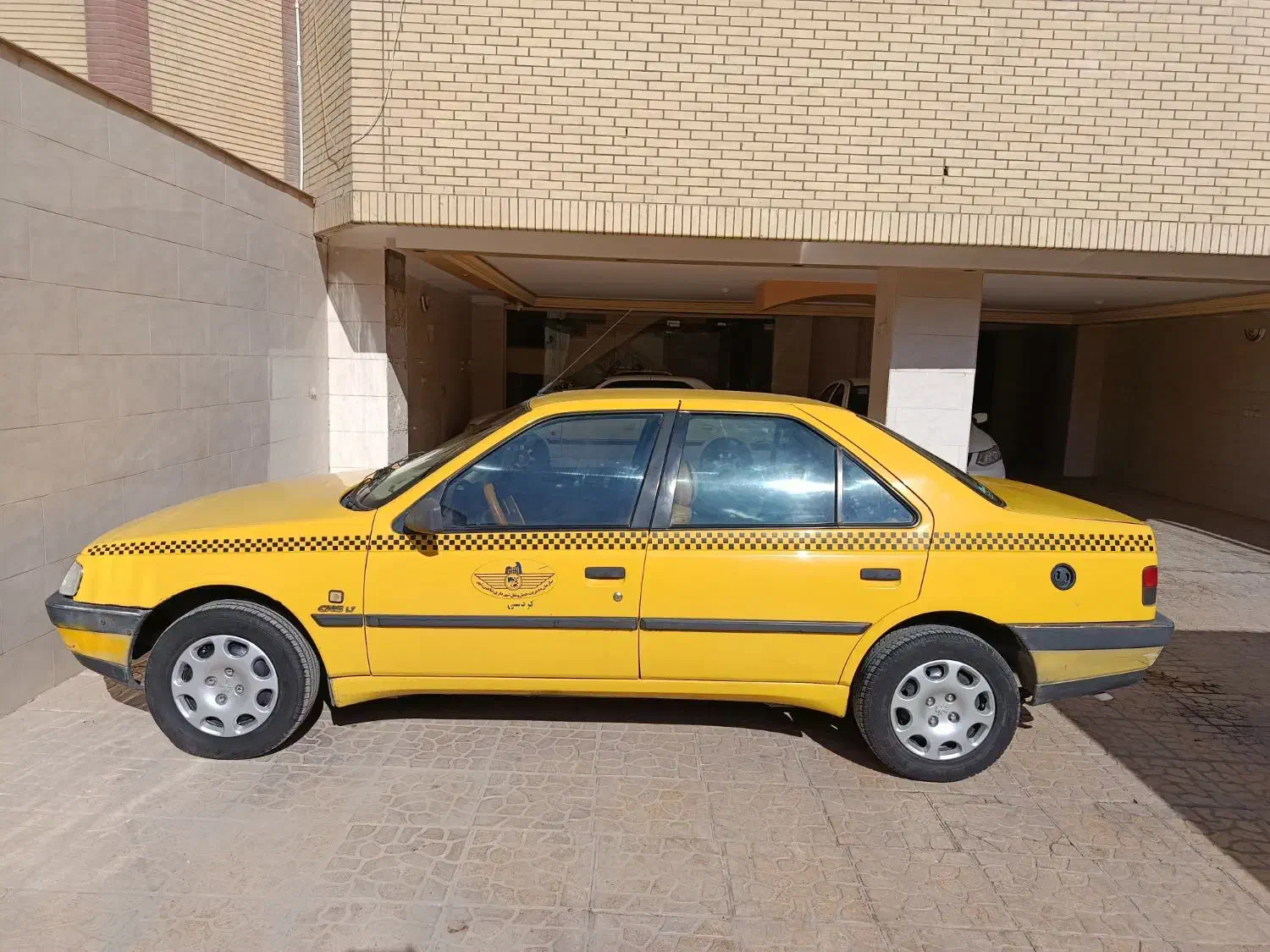 تاکسی روآ سال مدل ۱۳۹۰ دوگانه تولید کارخانه|خودرو سواری و وانت|شاهین‌شهر, شهرک میلاد|دیوار