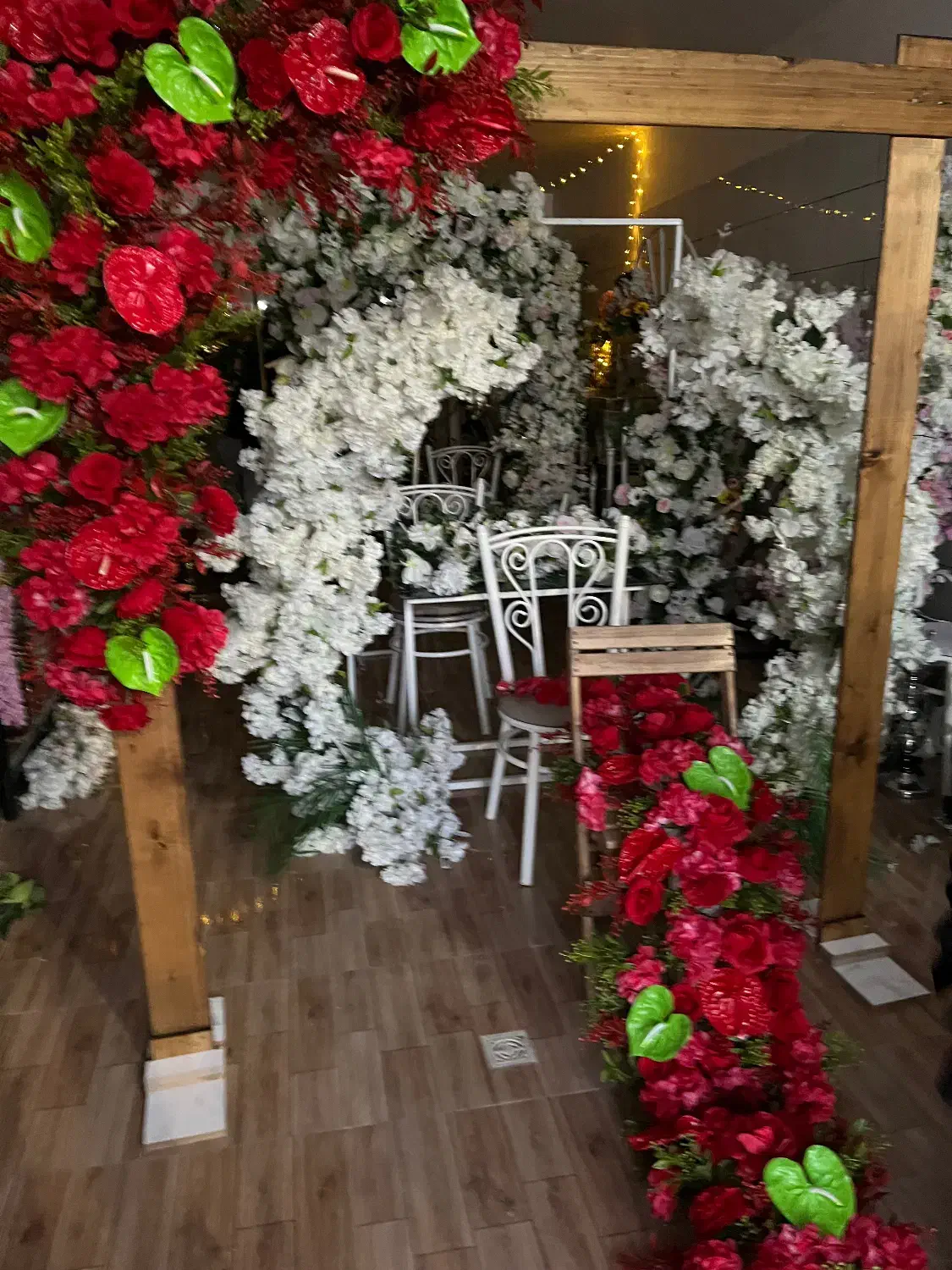 گل آرایی بادکنک آرایی سفره عقد|خدمات پذیرایی، مراسم|همدان, |دیوار