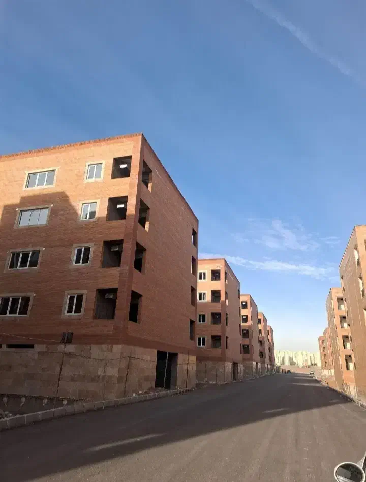 فروش آپارتمان ۹۵ متری فاز ۷ شمالی / آماده تحویل|فروش آپارتمان|پرند, فاز ۷|دیوار