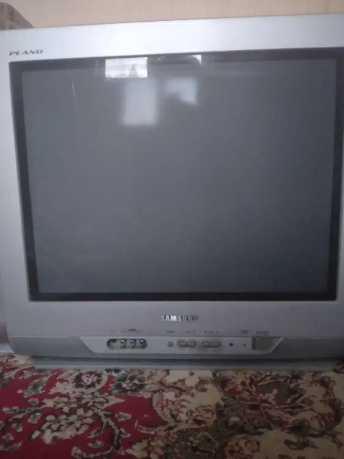 تلویزیون ۲۲ اینچ|تلویزیون و پروژکتور|تبریز, |دیوار