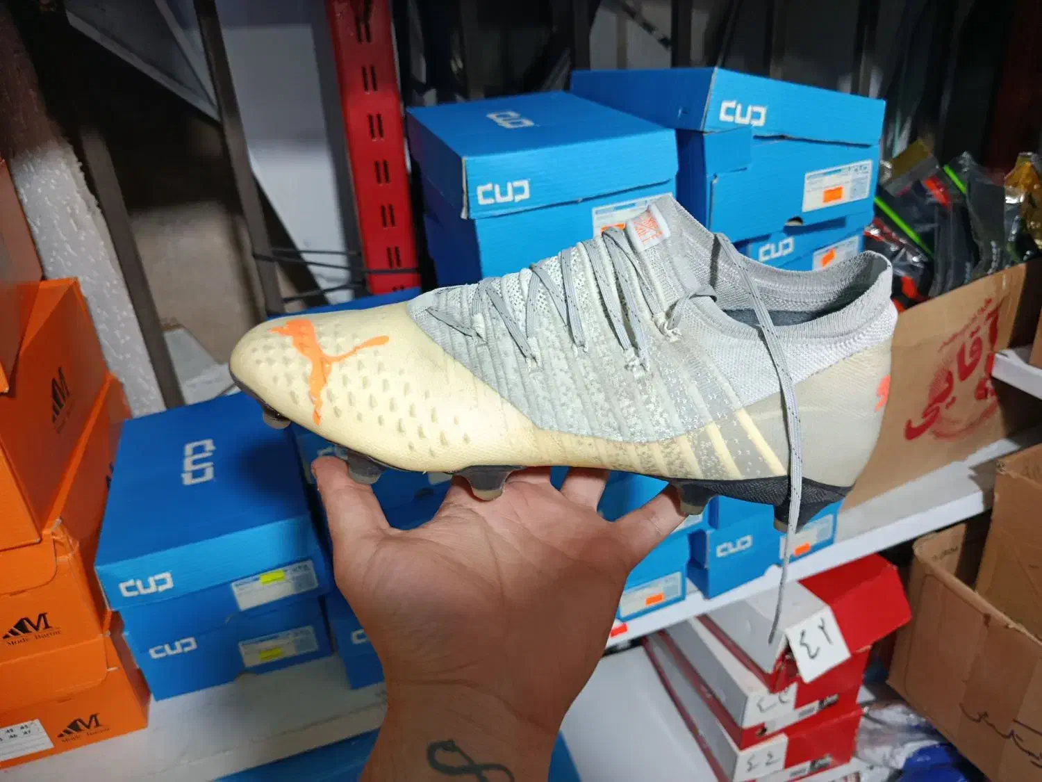 کفش استوک چمنی|ورزش‌های توپی|گرگان, |دیوار