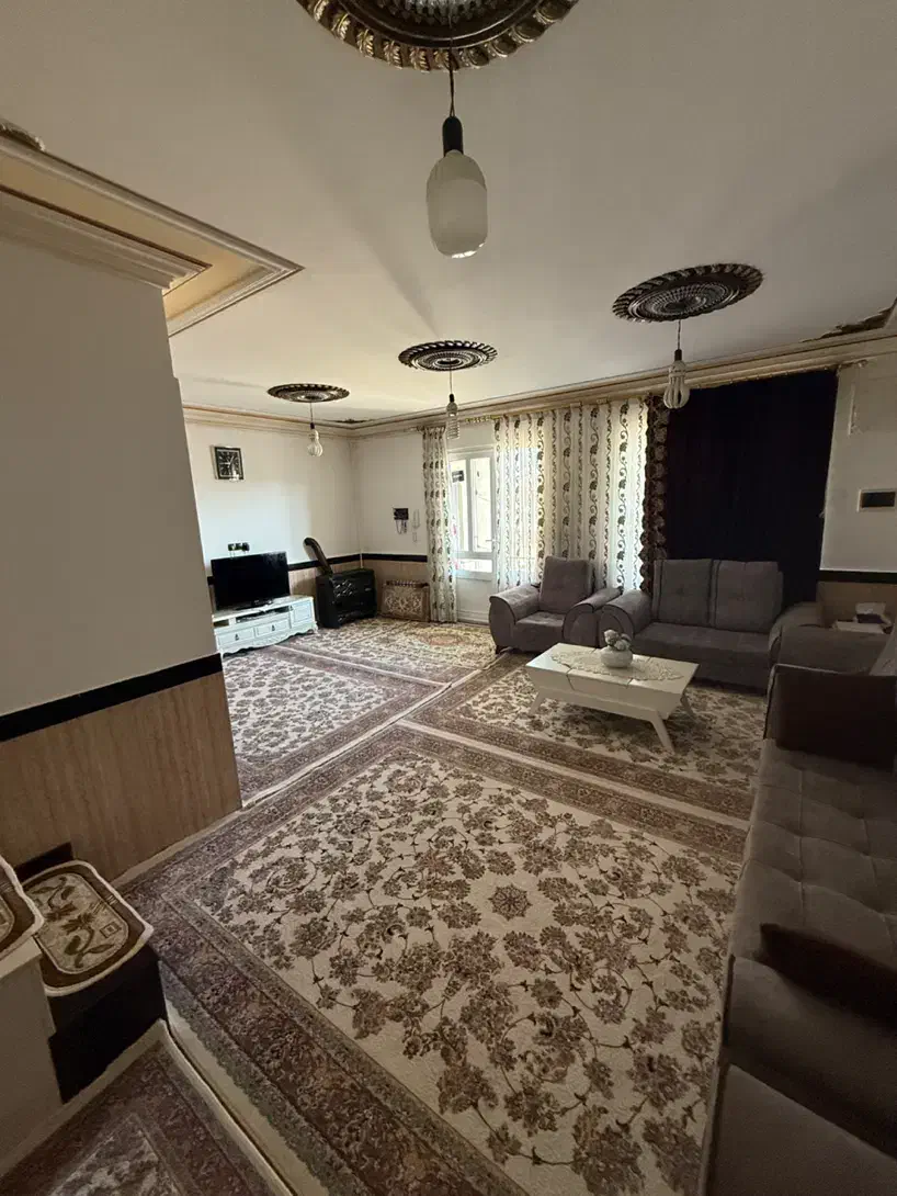 فروش دو‌طبقه منزل مسکونی|فروش خانه و ویلا|سنندج, |دیوار