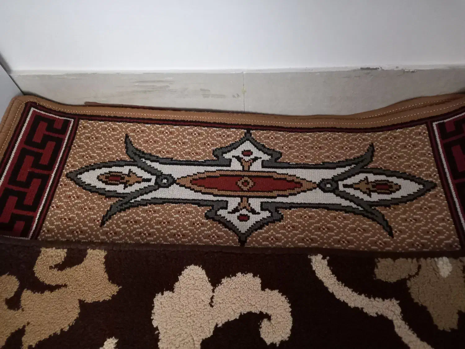 دومدل پادری|پادری|مرند, |دیوار