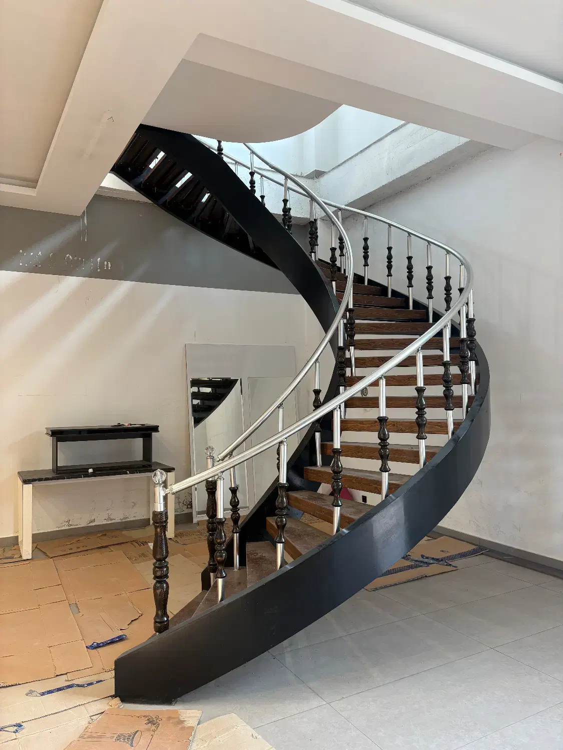 پله گردان فلزی با نرده استیل|مصالح و تجهیزات ساختمان|رویان, |دیوار