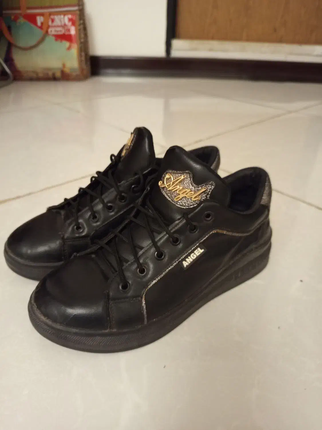 کتونی زنانه آنجل|کیف، کفش، کمربند|پرند, فاز ۴|دیوار