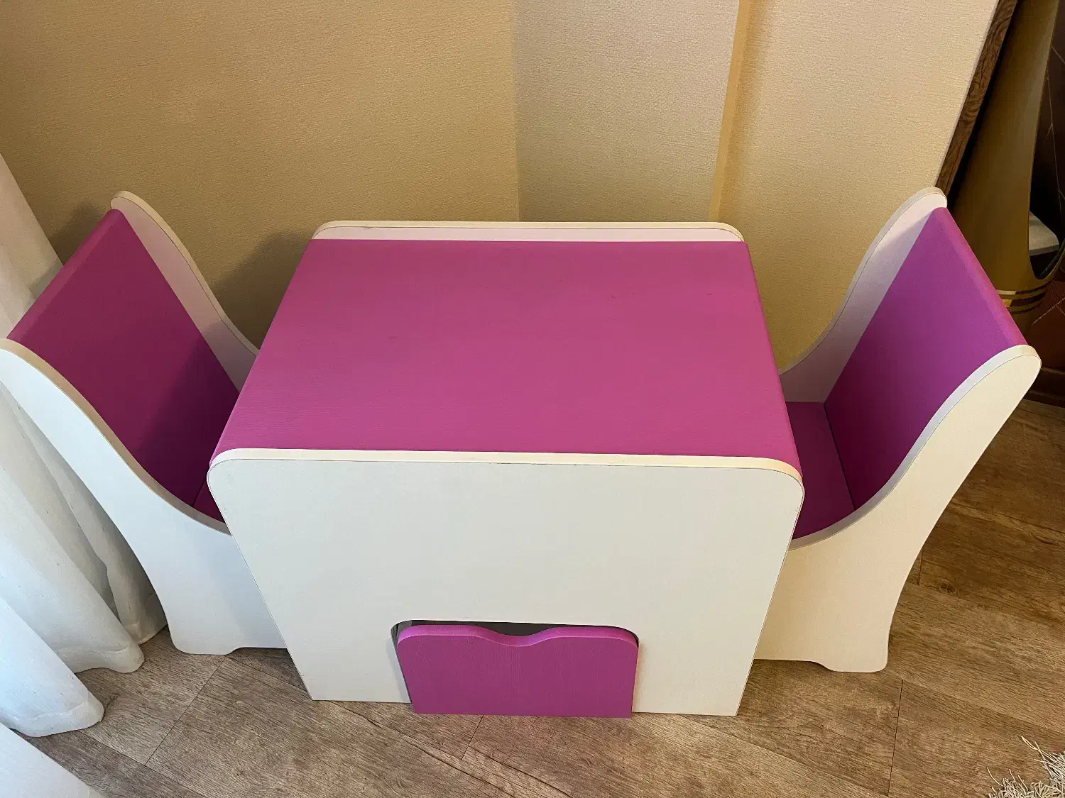 میز و صندلی کودک|اسباب و اثاث بچه|اصفهان, جلفا|دیوار