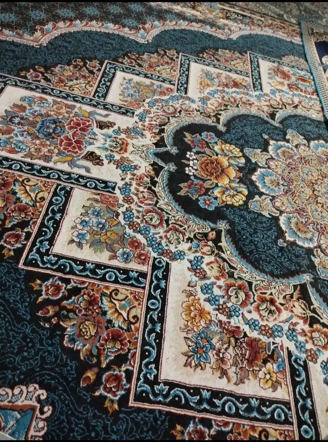 فرش 12متری|فرش|نسیم‌شهر, |دیوار