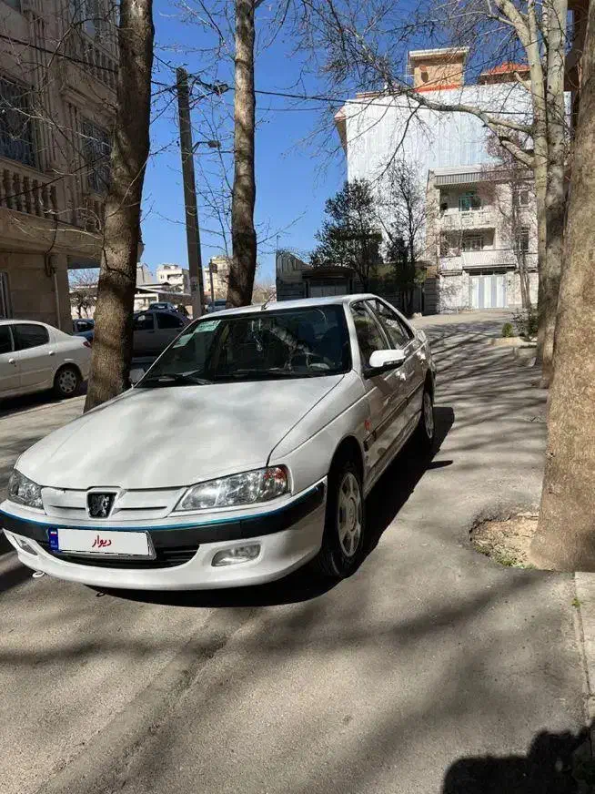 پژو پارس|خودرو سواری و وانت|بروجرد, |دیوار