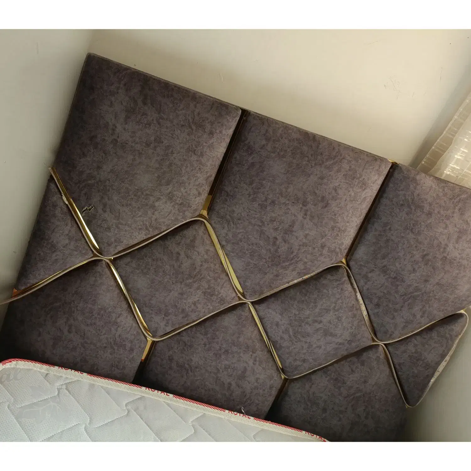 تخت خواب یک نفره با خوشخواب|تخت و سرویس خواب|قائن, |دیوار