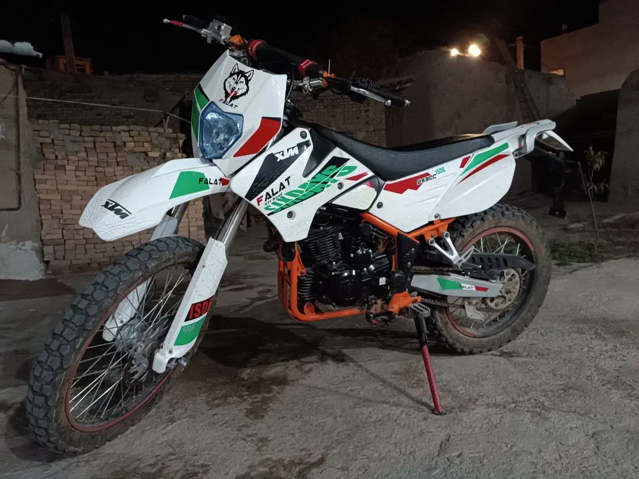 فلات 250|موتورسیکلت|هریس, |دیوار