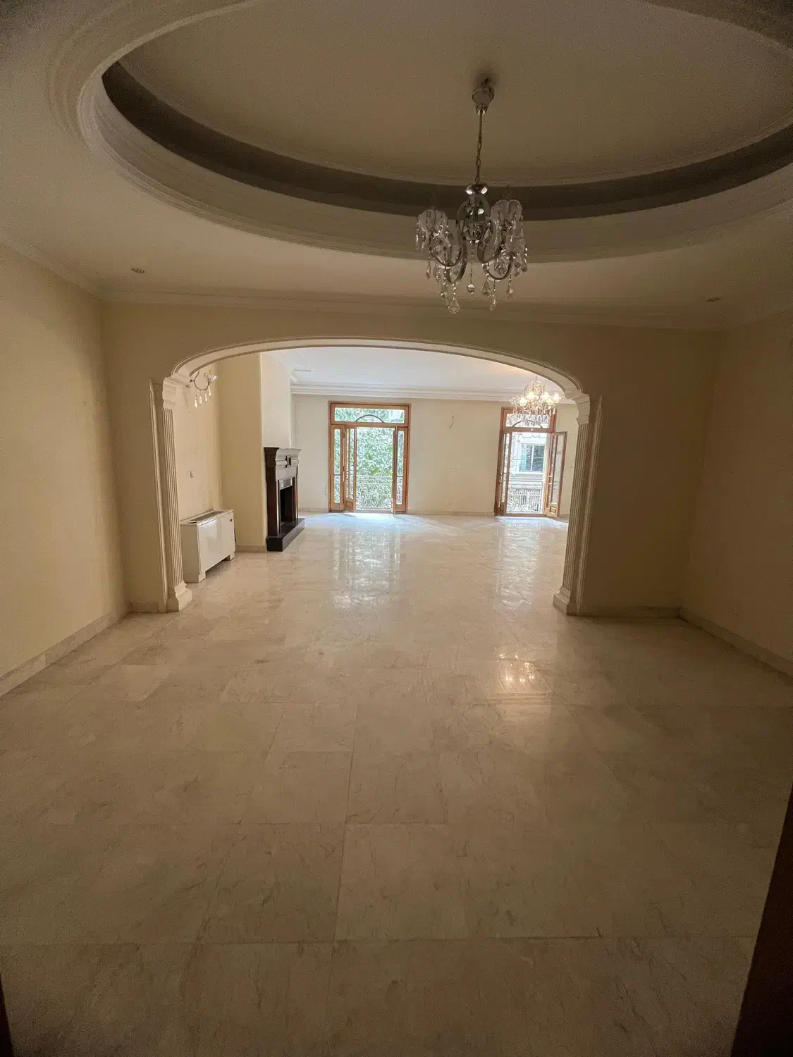 فرشته ۳۷۰ متر تاپ لوکیشن