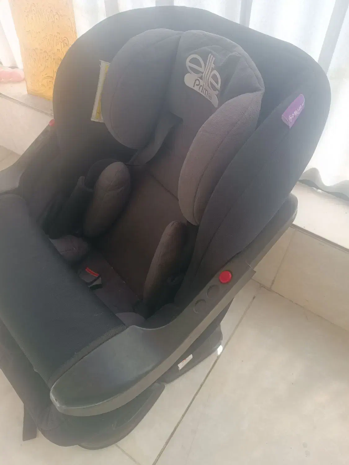 صندلی ماشین کودک درحدنو|تخت و صندلی بچه|دورود, |دیوار