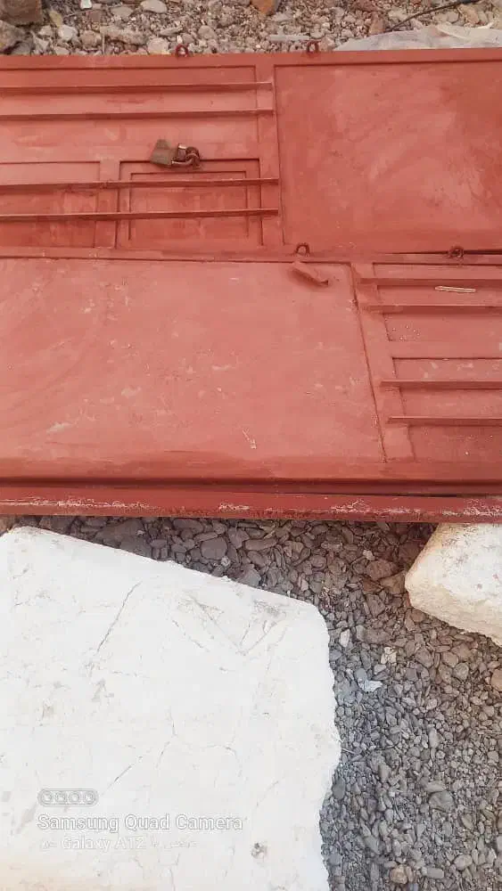 در آهنی میرجاوه|مصالح و تجهیزات ساختمان|میرجاوه, |دیوار