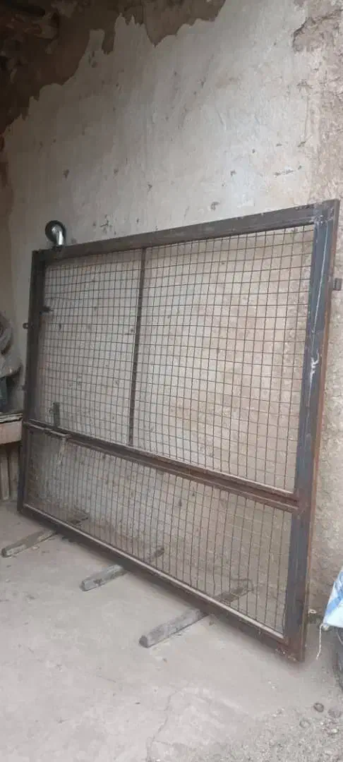 درب آهنی باغی|مصالح و تجهیزات ساختمان|سیاخ دارنگون, |دیوار