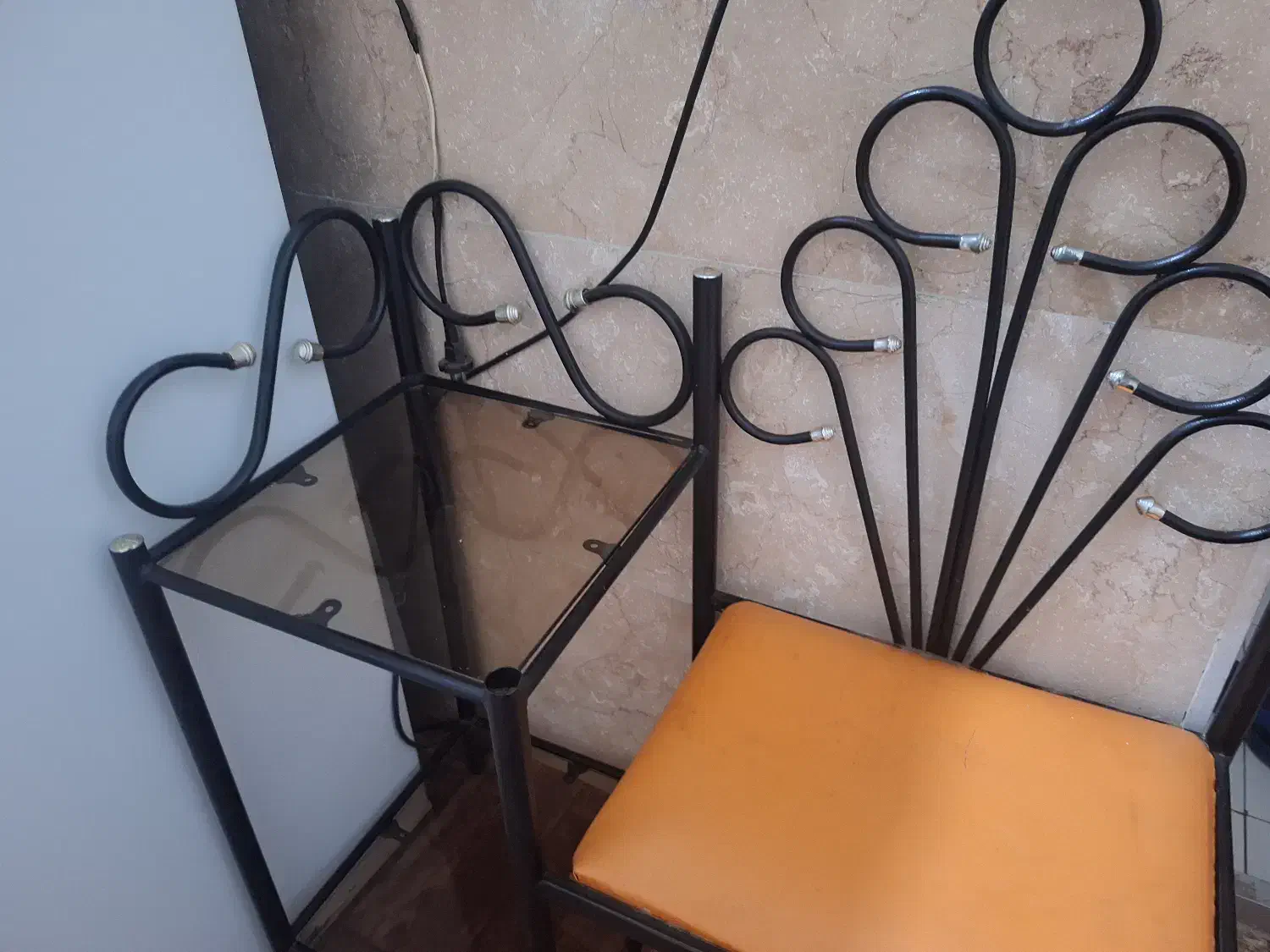 میز تلفن|میز تلفن|هشتگرد, خور|دیوار