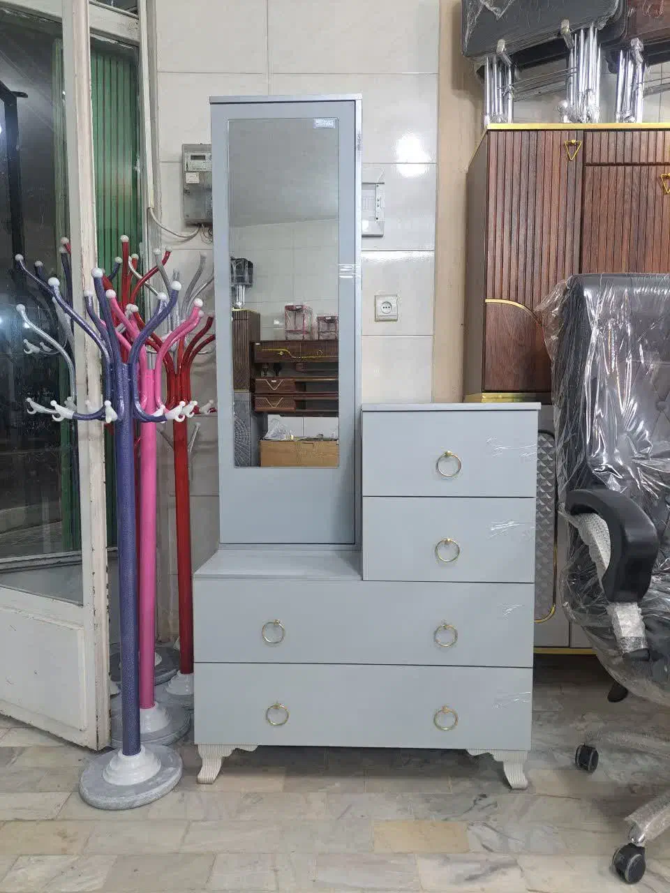 میزآرایش|جاکفشی، کمد، دراور|برخوار, |دیوار