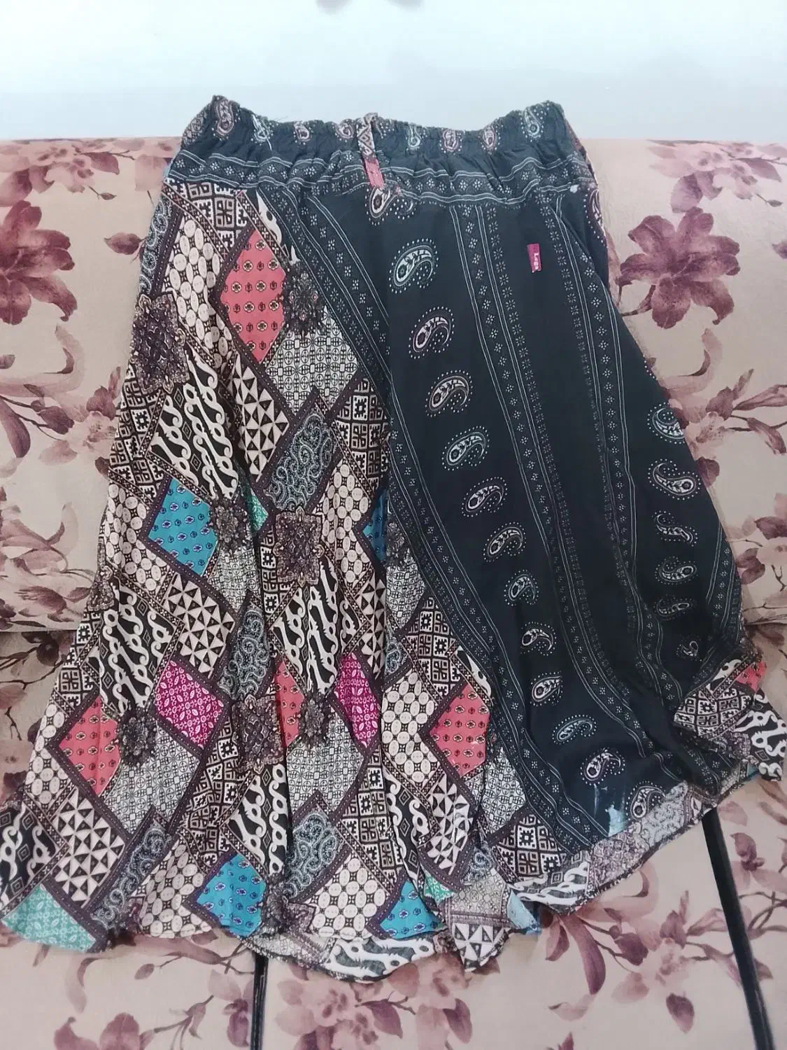 دو عدد تیشرت زنانه تایلندی اصل و یک دامن هندی|لباس|صدرا-فارس, فاز ۲|دیوار