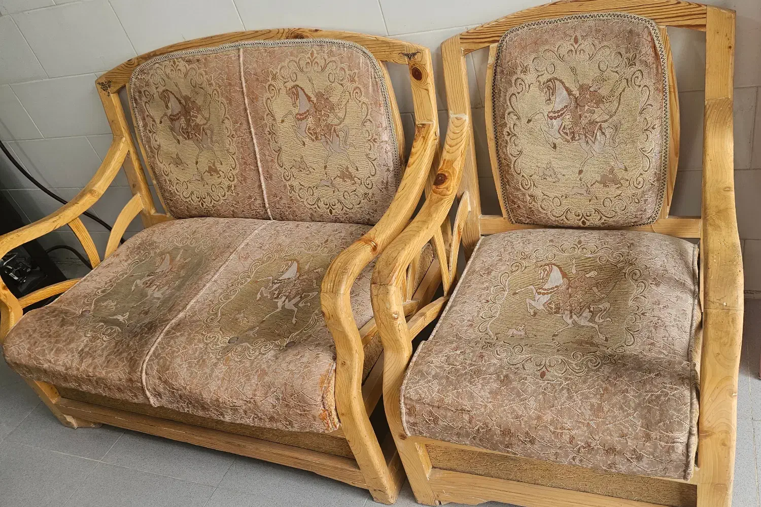 مبل هفت نفره|مبلمان خانگی و میز عسلی|مرودشت, تامین اجتماعی|دیوار