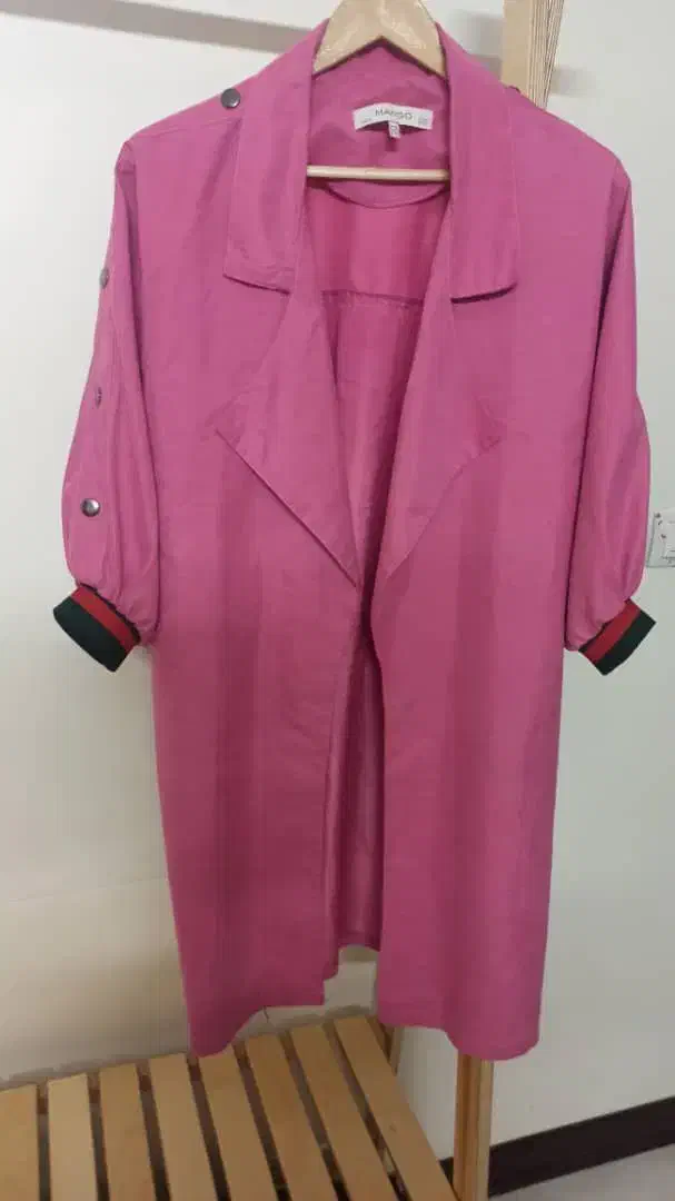 مانتو|لباس|اصفهان, باغ نگاره|دیوار