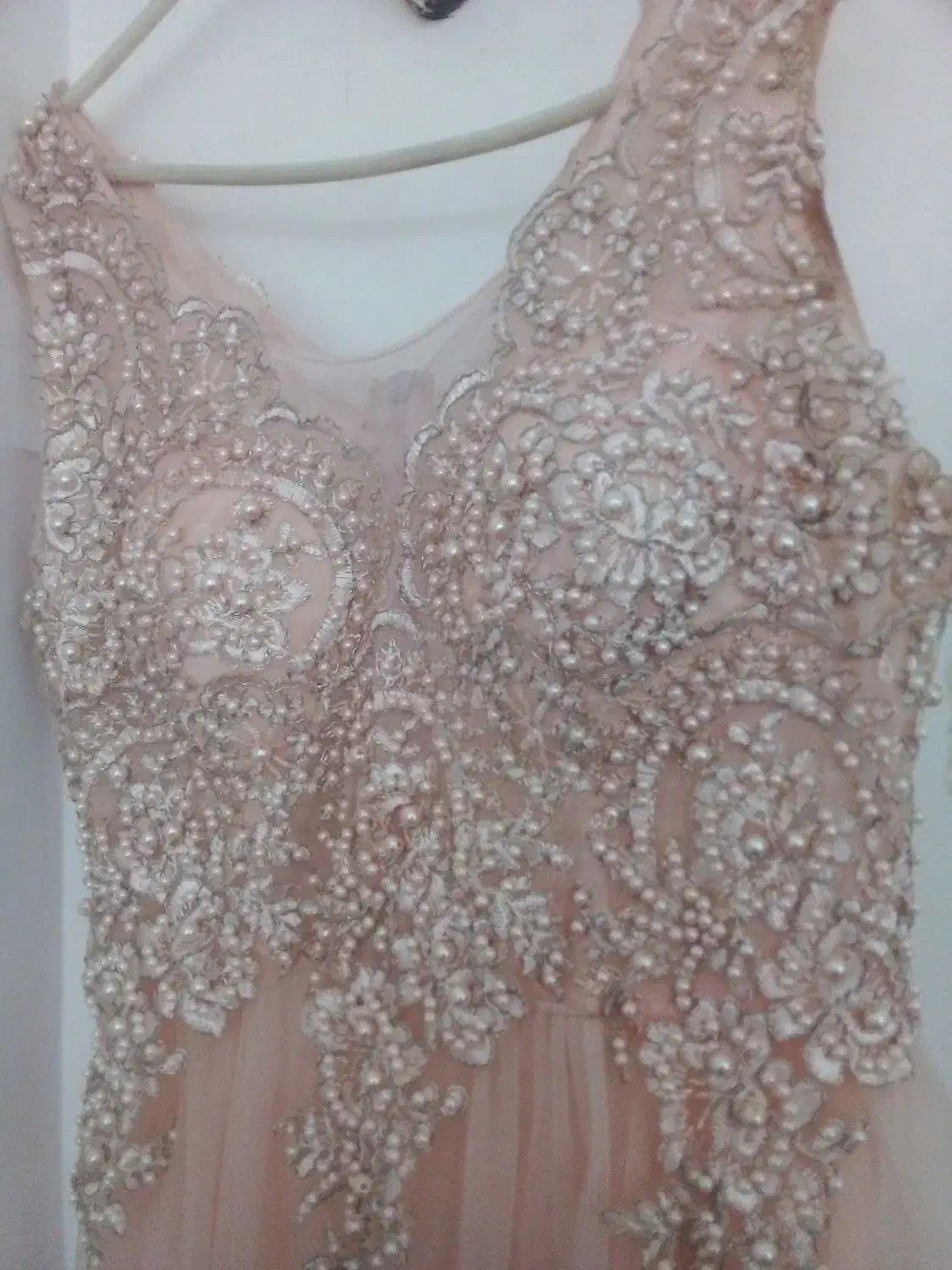 دن زیبا|لباس|خسروشاه, |دیوار