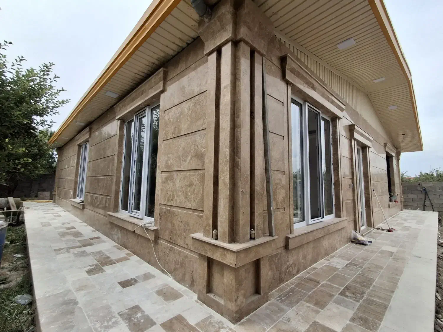 پیمانکاری اختصاصی باغ و ویلا به صورت کلید تحویل|خدمات پیشه و مهارت|تبریز, |دیوار