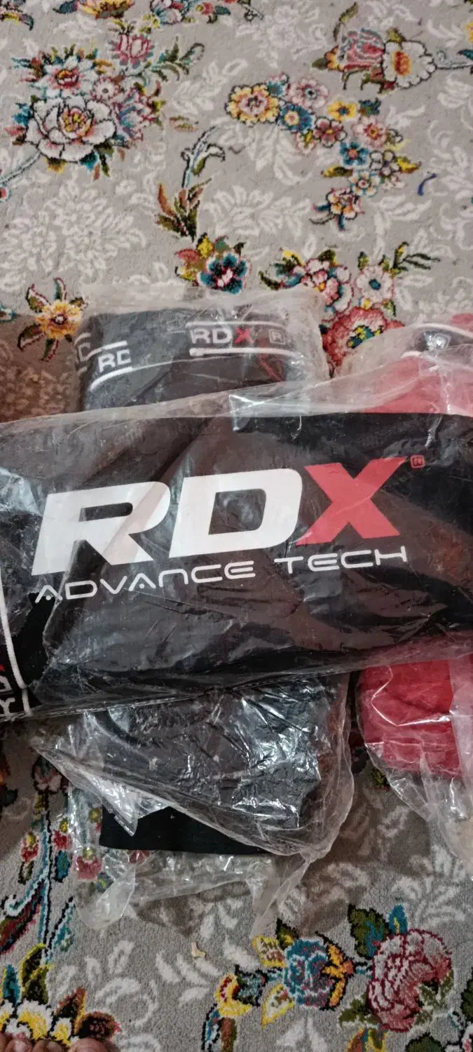 دستکش و ساقبند بوکس|تجهیزات ورزشی|زاهدان, |دیوار