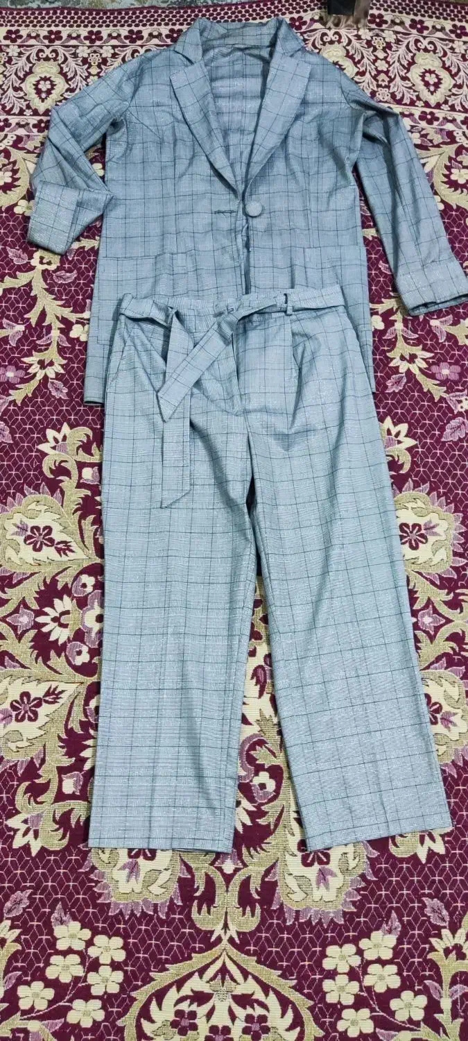 ۸ دست لباس و 3تا شال وکیف اشانتیون فقط 2میلیون 200|لباس|آبیک, |دیوار