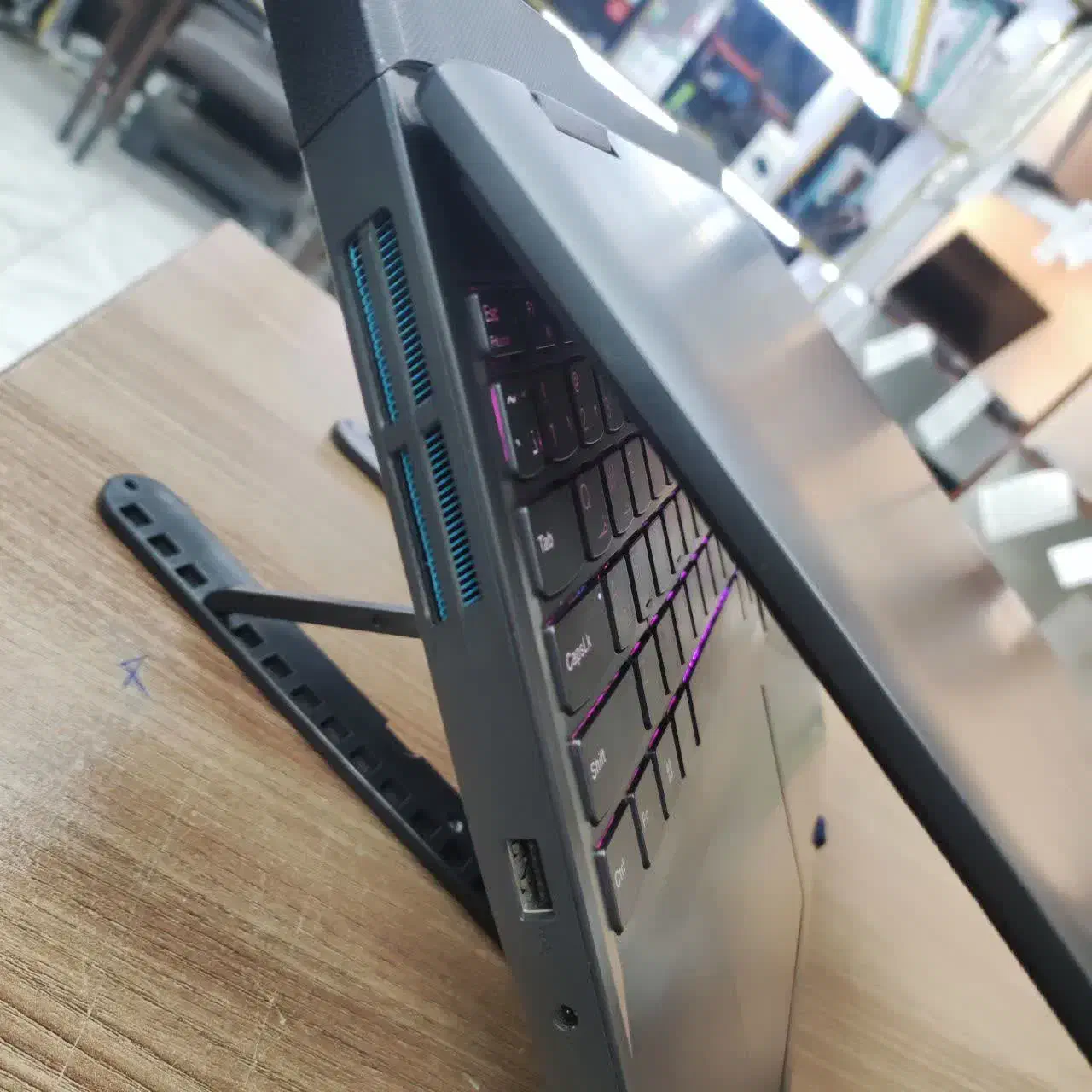 لپ تاپ Lenovo مدل ip Gaming 3 چهار گیگ RTX 3050|رایانه همراه|اصفهان, قلعه طبره|دیوار